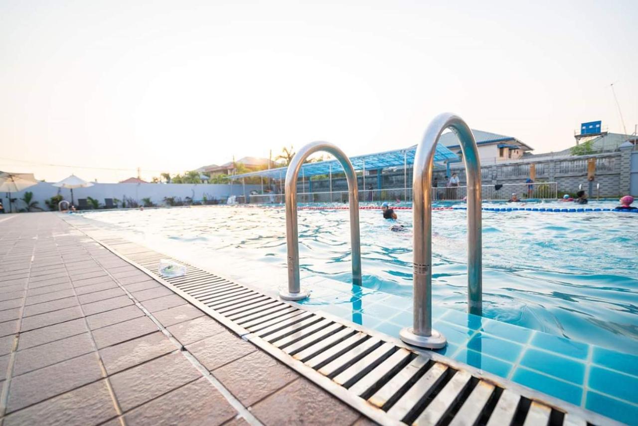 Mandalar May One Hotel مانديلاي المظهر الخارجي الصورة