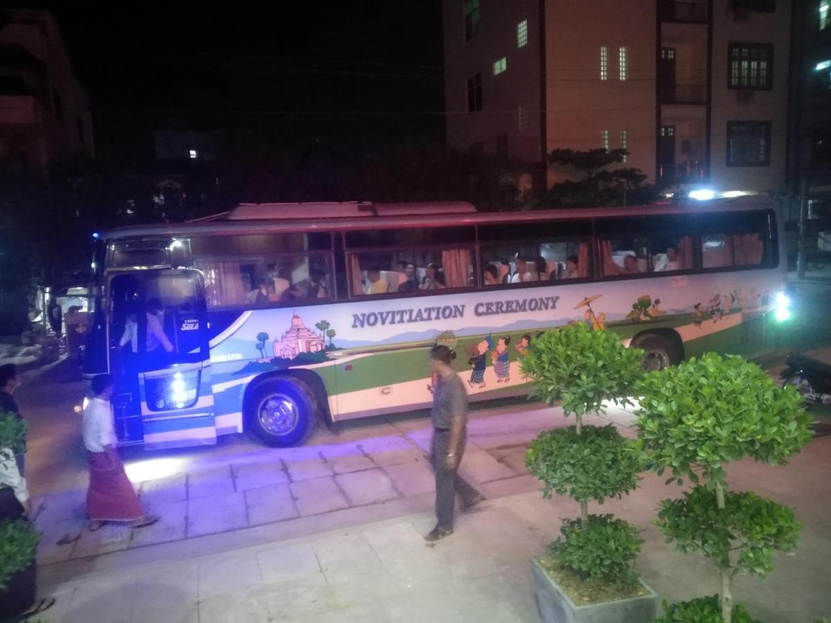 Mandalar May One Hotel مانديلاي المظهر الخارجي الصورة